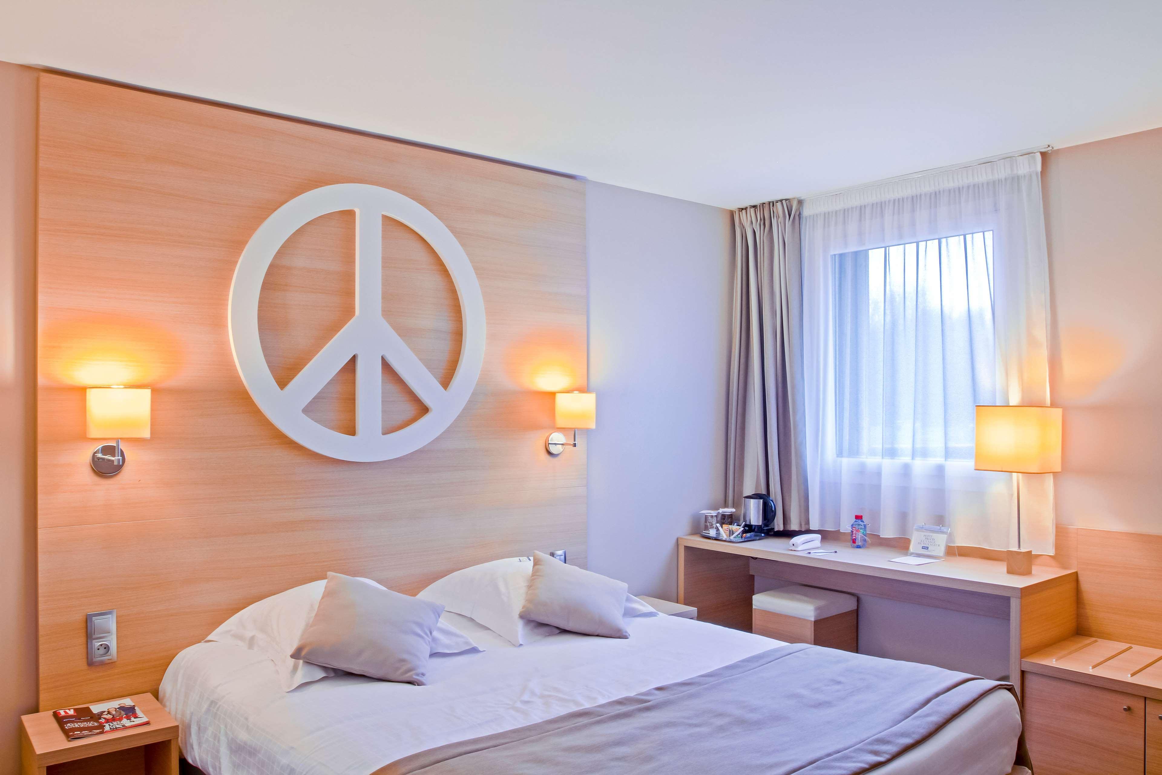 Best Western Bourgoin Jallieu Eksteriør bilde