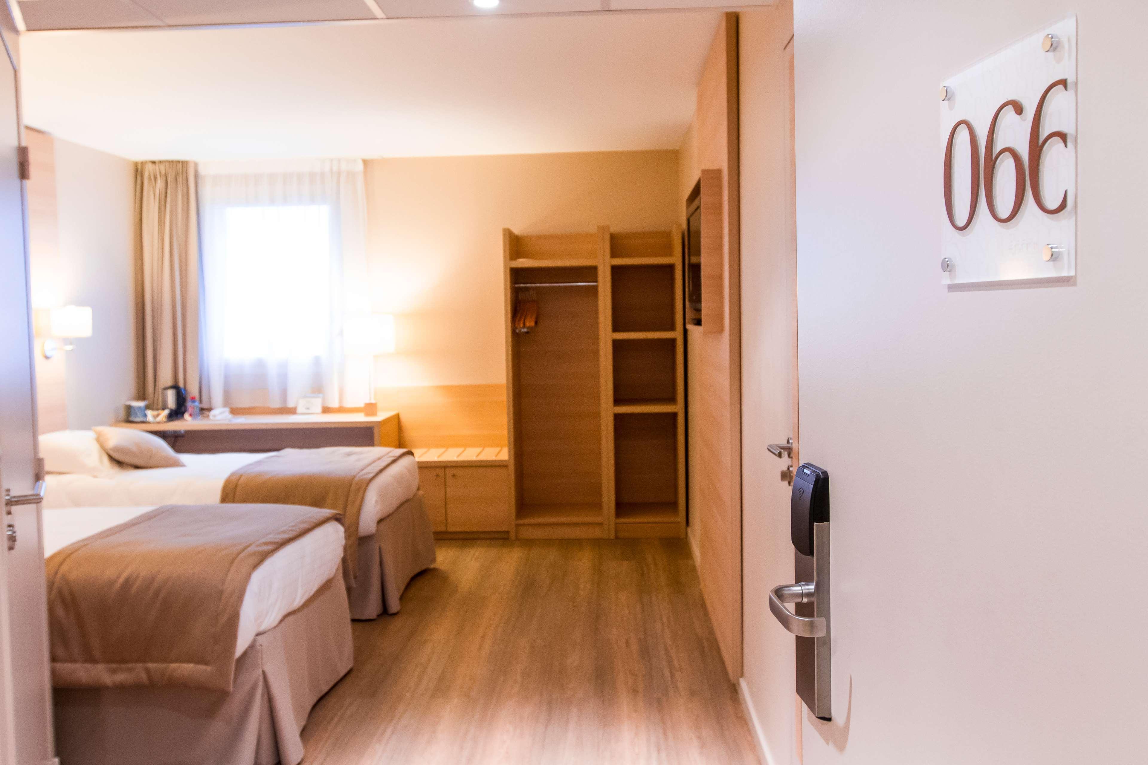 Best Western Bourgoin Jallieu Eksteriør bilde