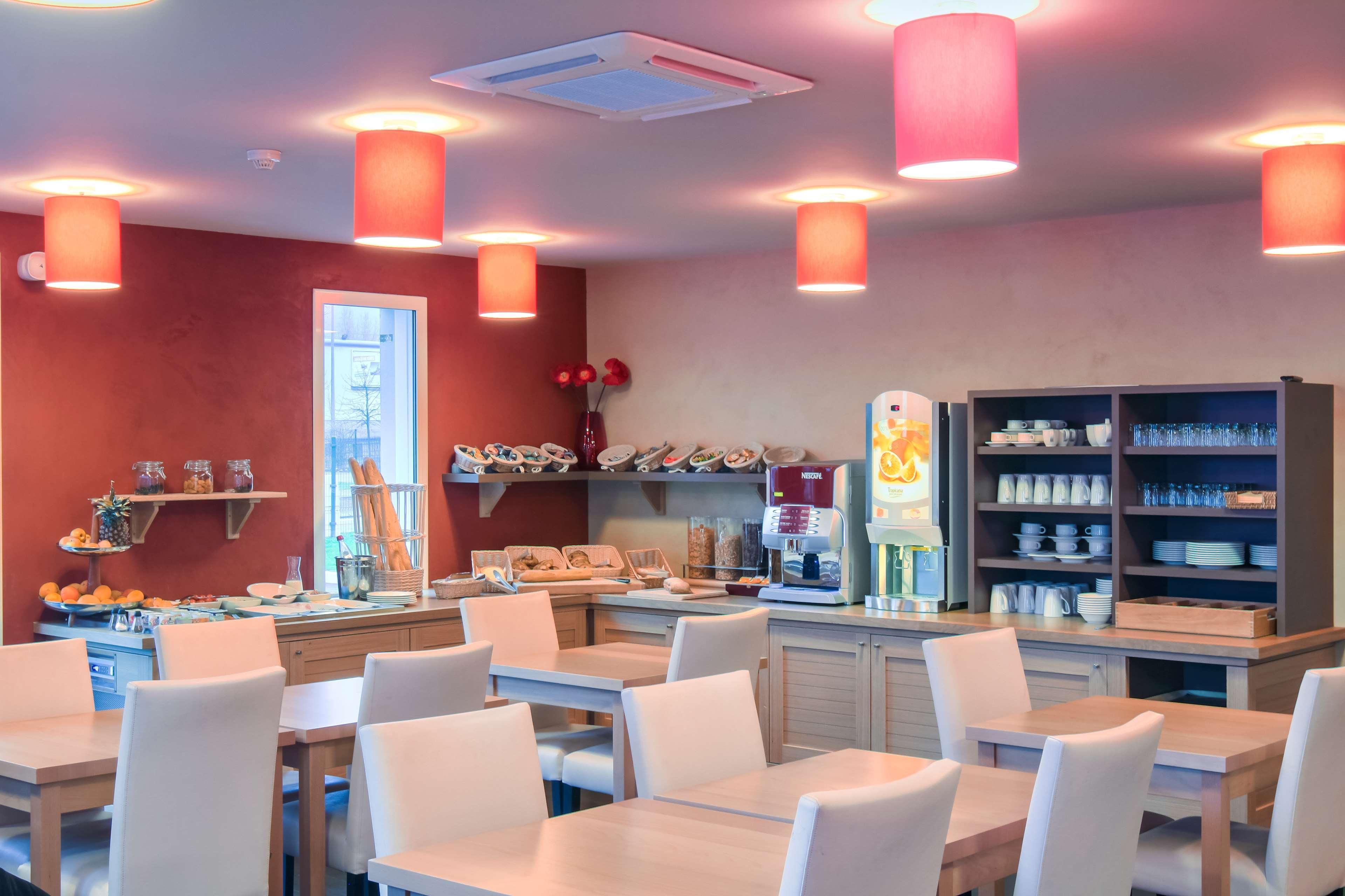 Best Western Bourgoin Jallieu Eksteriør bilde